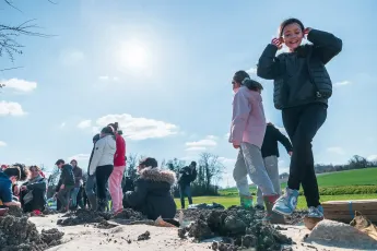 Plantation autour d'une mare